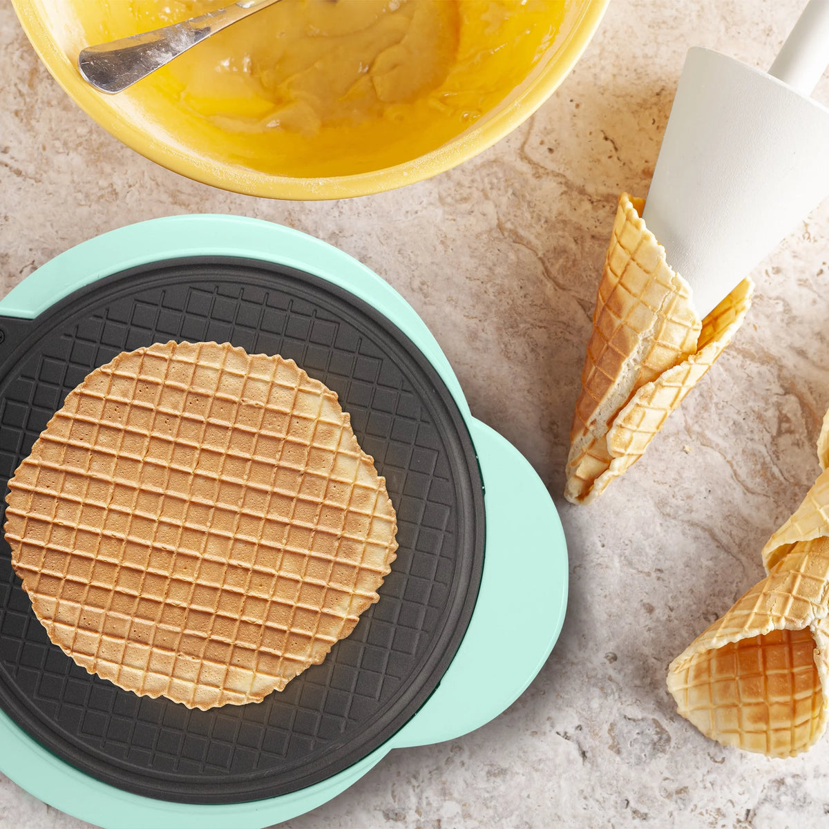 Electric Nonstick Waffle Cone Maker T463