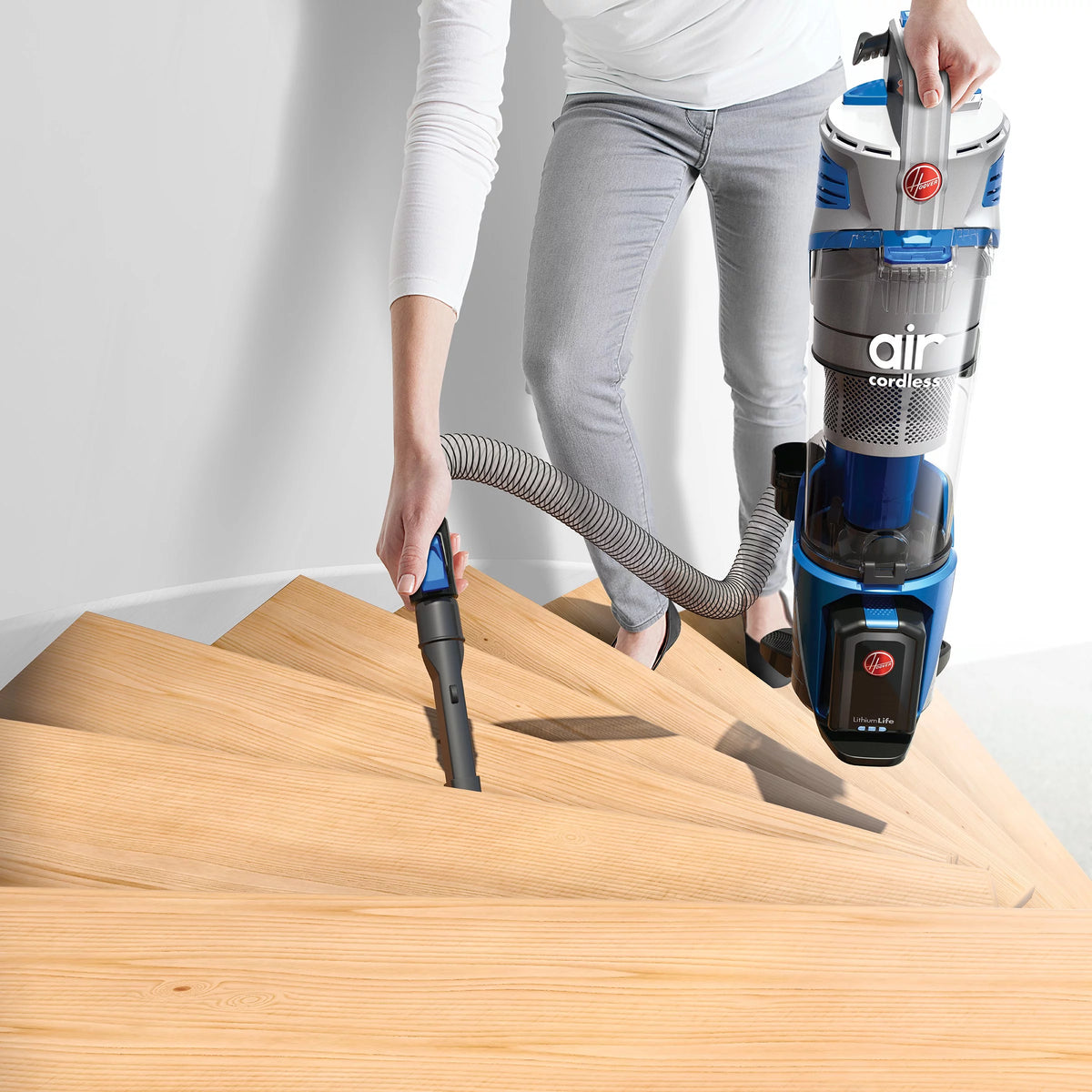 Bagless Cordless Upright Vacuum H8520