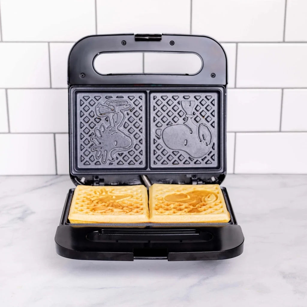 Double-Square Waffle Maker D3662