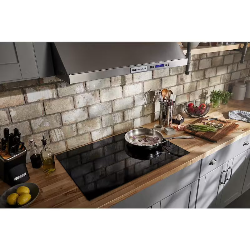 Black 5 Element Radiant Electric Cooktop P611589