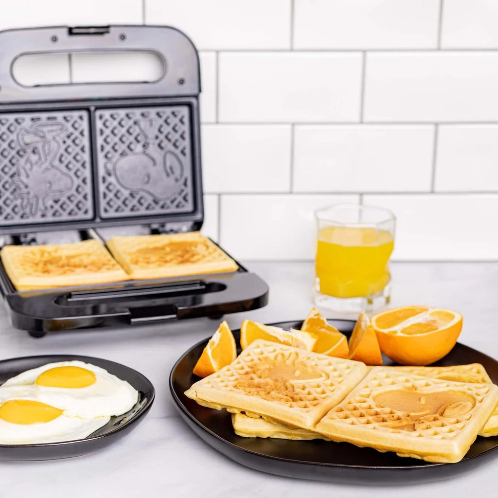 Double-Square Waffle Maker D3662