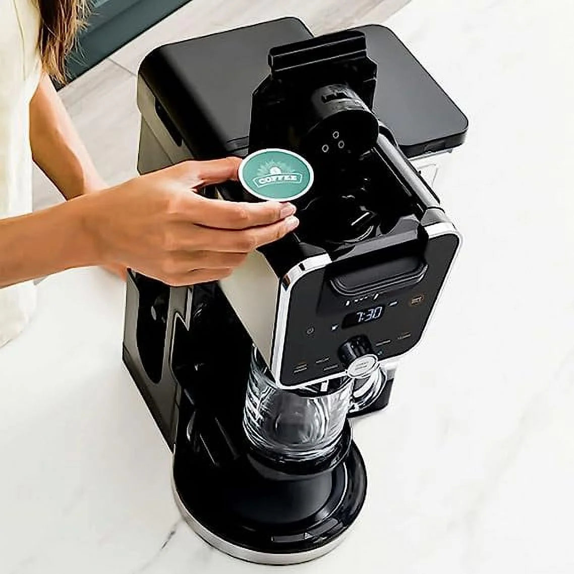 14-Cup Coffee Maker Black L112