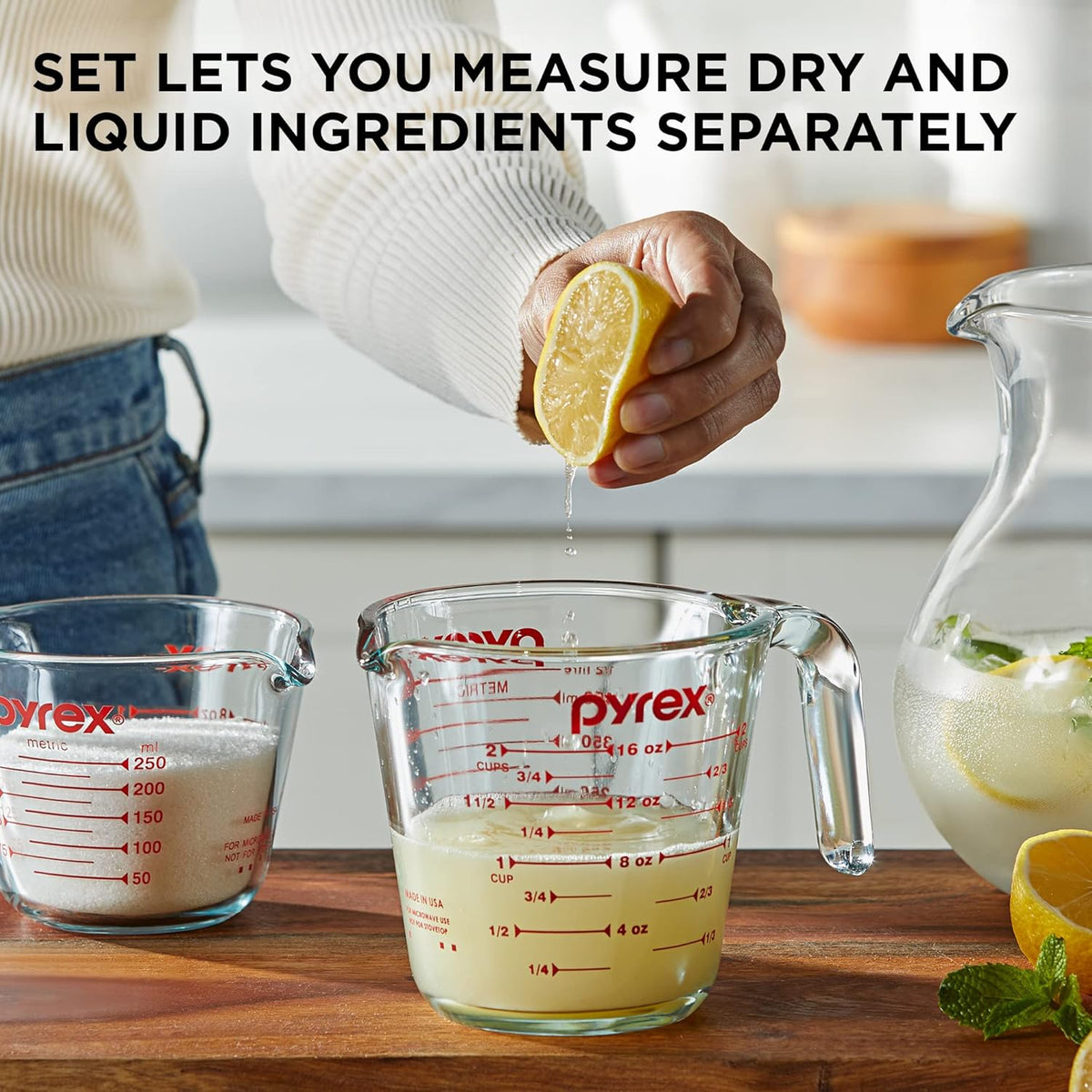 2 Piece Glass Measuring Cup Set L794189