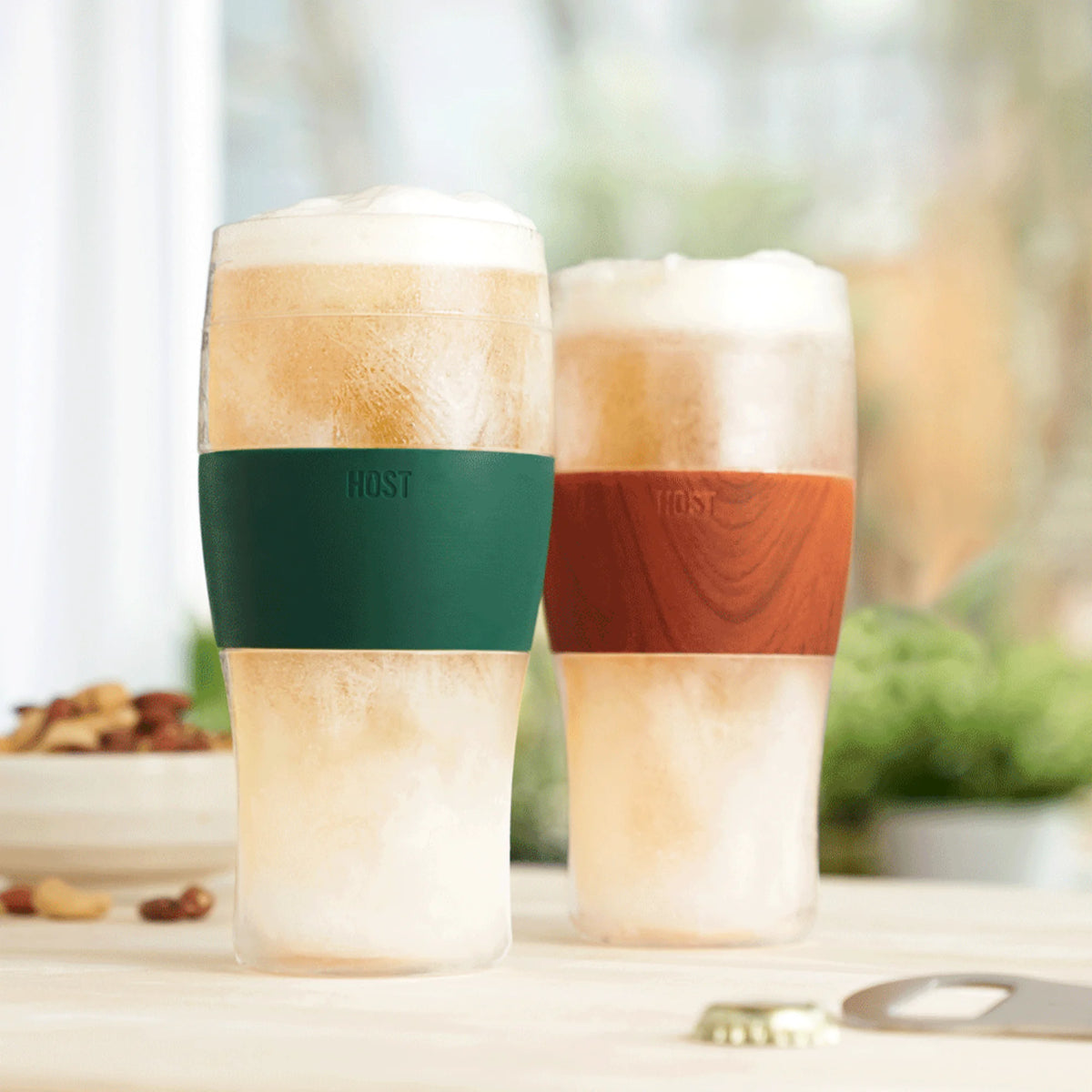 Green Double Walled Insulated Plastic Pint Glasses P11344