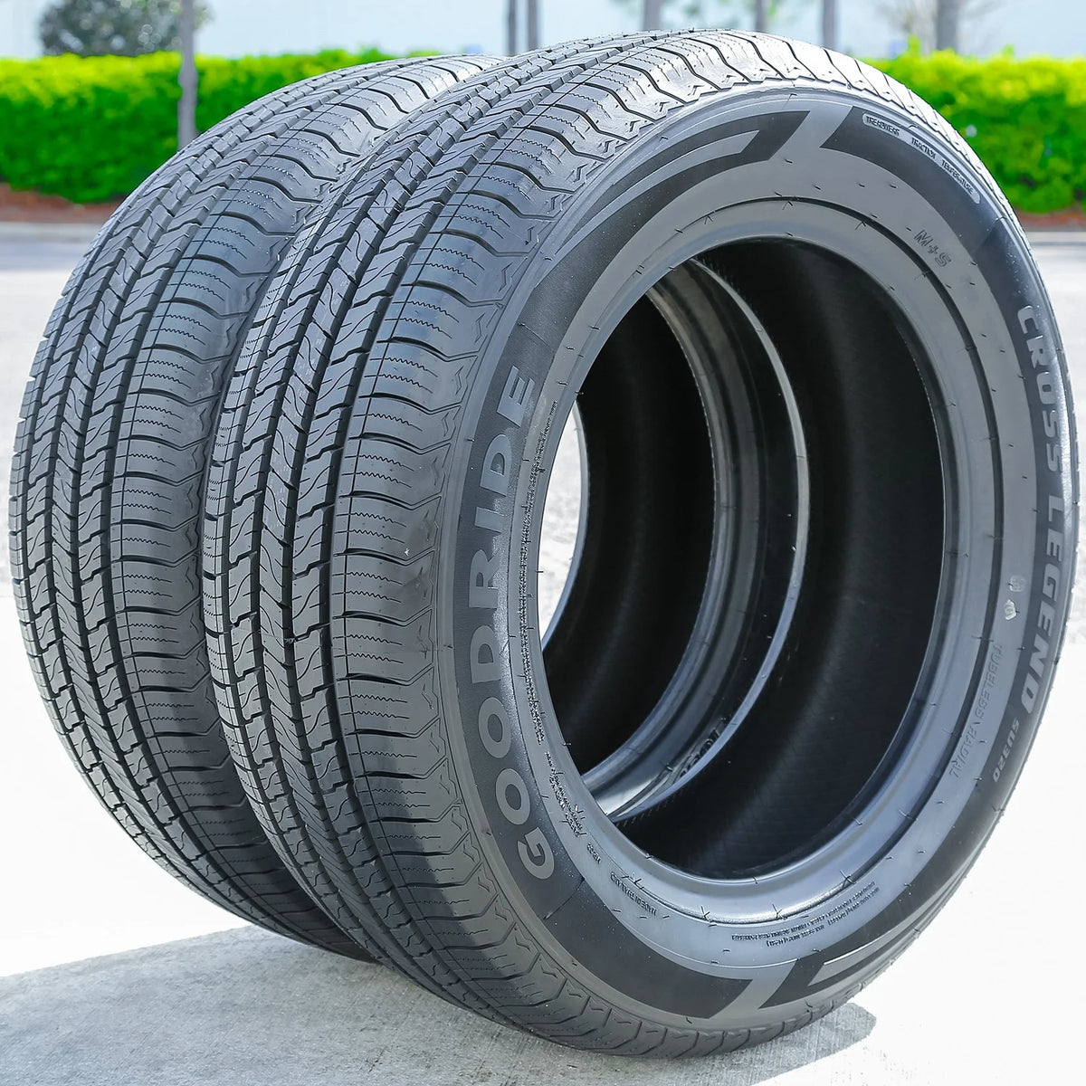 255/65R16 109H All Season Tire D939
