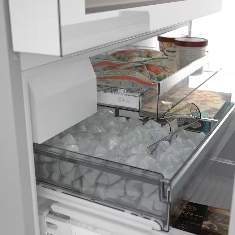 Counter-Depth French Door Refrigerator F62494